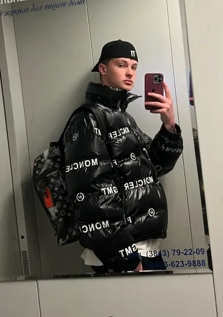 Егор из Новокузнецка, мне 20, познакомлюсь на одну ночь