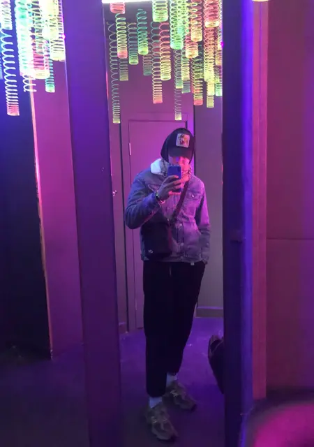 Я Дмитрий, 19, из Ульяновска, ищу знакомство для совместных путешествий