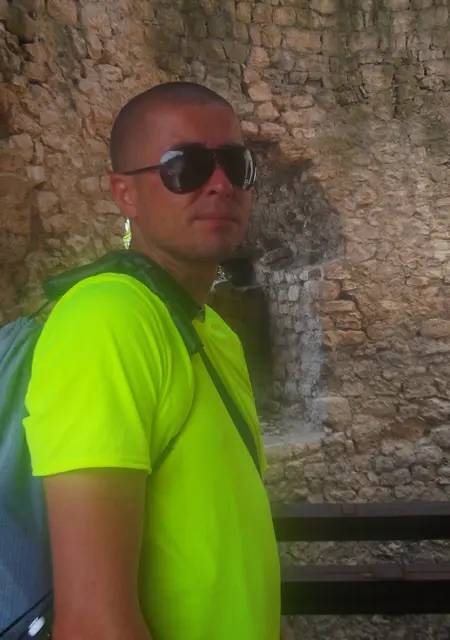 Я Сергей, 43, знакомлюсь на одну ночь в Брянске
