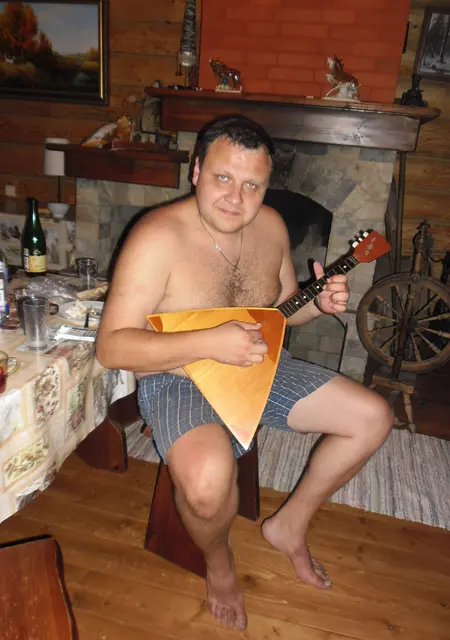 Я Андрей, 44, из Коломны, ищу знакомства без обязательств