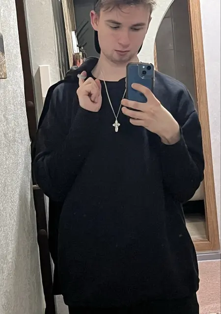 Я Денис, 20, знакомлюсь на одну ночь в Иркутске