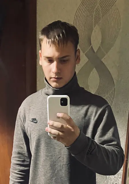 Я Никита, 20, из Комсомольска-на-Амуре, ищу знакомства на одну ночь