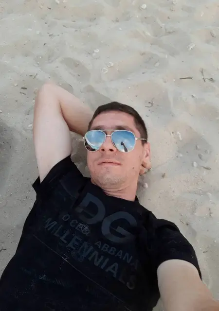 Я Влад, 21, из Джанкоя, ищу знакомства без обязательств