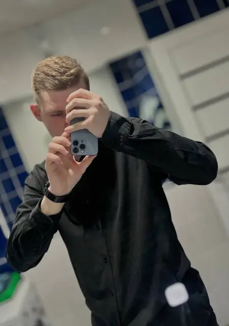 Я Данил, 21, знакомлюсь на одну ночь в Иркутске