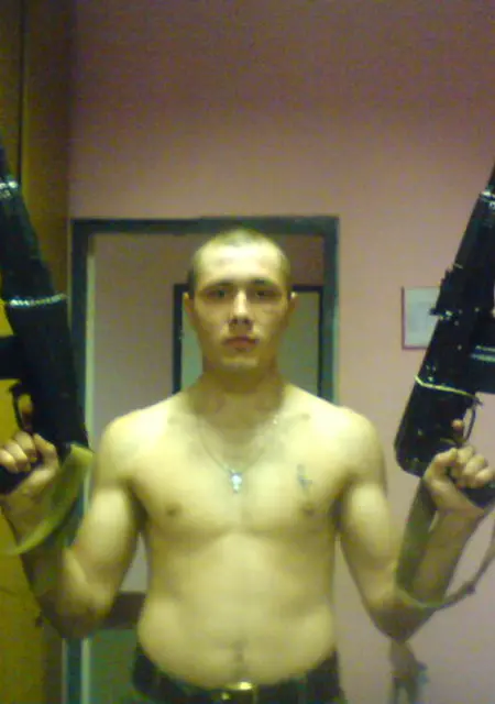 Я Sergei, 35, из Пскова, ищу знакомство для постоянных отношений