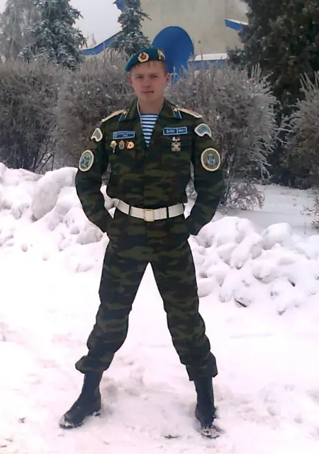 Я Коля, 34, из Подольска, ищу знакомство для постоянных отношений