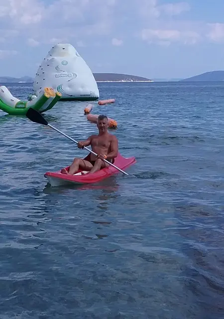 Олег из Серпухова, мне 57, познакомлюсь на одну ночь