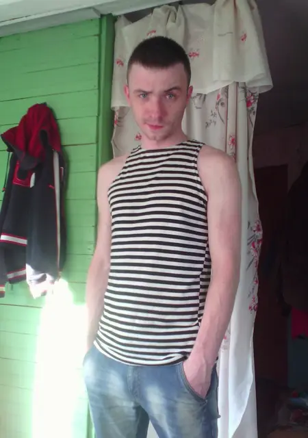 Я Максим, 32, из Вологды, ищу знакомства без обязательств