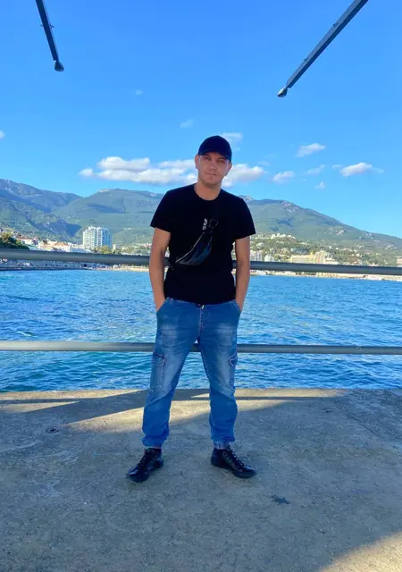 Андрей из Ялты, мне 40, познакомлюсь для приятного времяпровождения