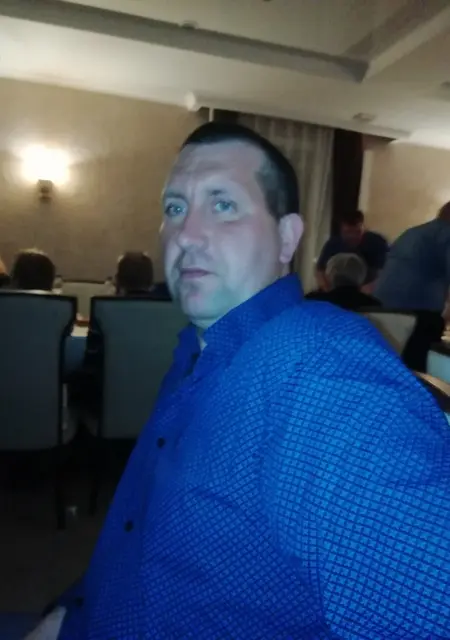 Я Александр, 46, из Белогорска, ищу знакомства без обязательств