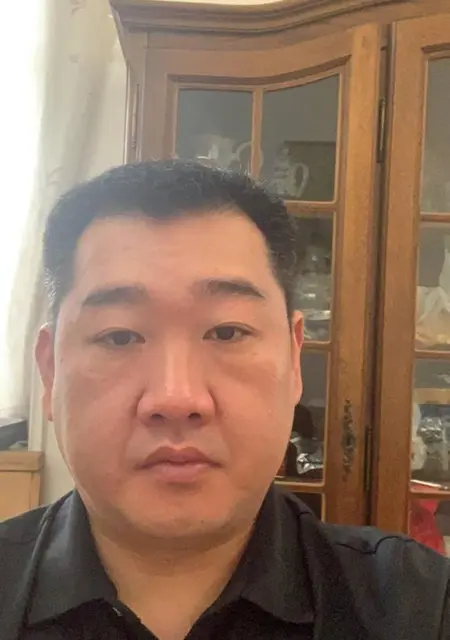 Я Валерий, 46, знакомлюсь для дружбы в Витебске