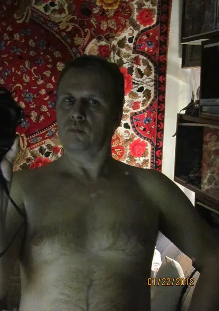 Александр из Лобни, мне 55, познакомлюсь без обязательств