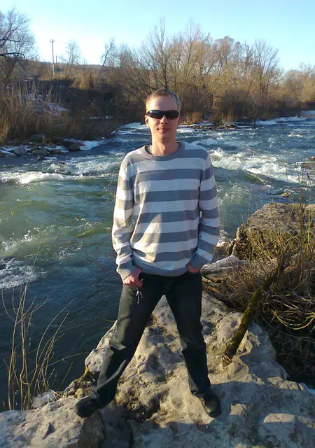 Я Владимир, 37, из Луховиц, ищу знакомство для приятного времяпровождения