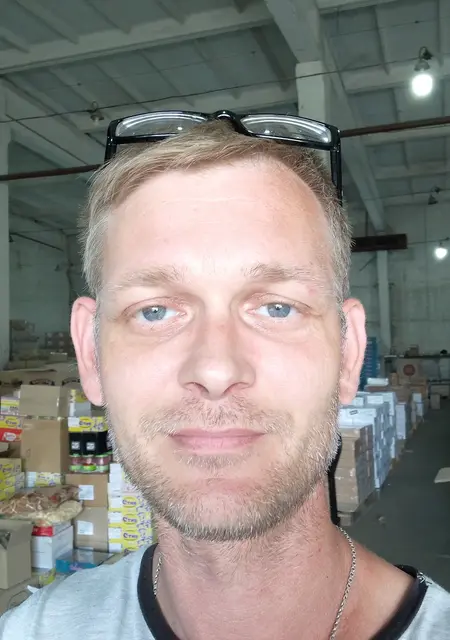 Андрей из Николаева, мне 43, познакомлюсь для дружбы