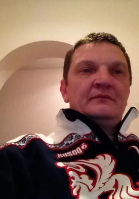 Я Вася, 45, знакомлюсь на одну ночь в Рузе