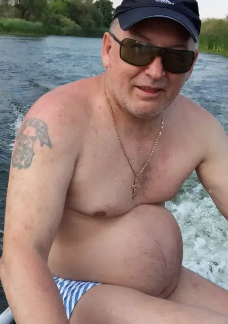 Владислав из Воронежа, мне 59, познакомлюсь для постоянных отношений