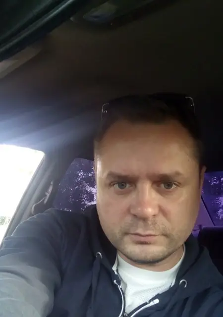 Я Леонид, 51, из Тольятти, ищу знакомства на одну ночь