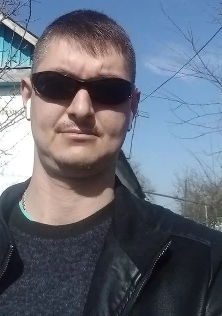 Я Никита, 41, из Майкопа, ищу знакомства без обязательств