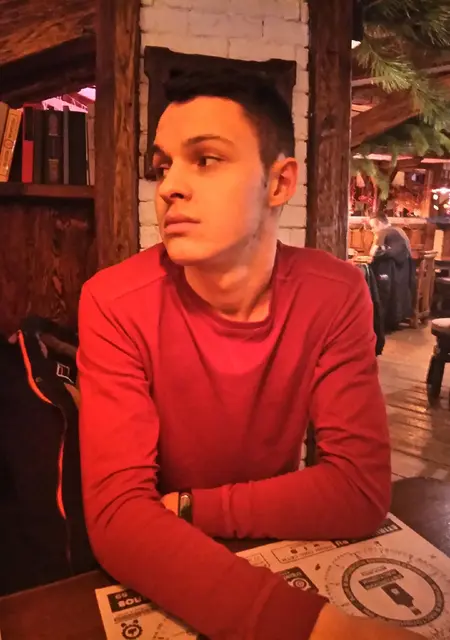 Я Александр, 28, из Ялты, ищу знакомство для общения