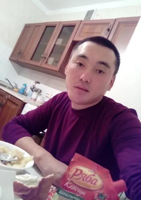 Я Амирхан, 32, знакомлюсь для вирта в Оренбурге