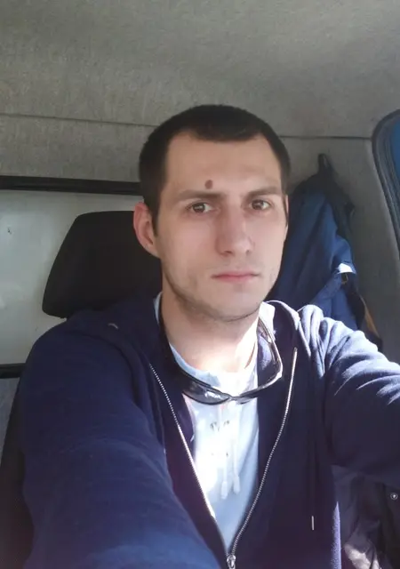 Артем из Сургута, ищу на сайте дружбу