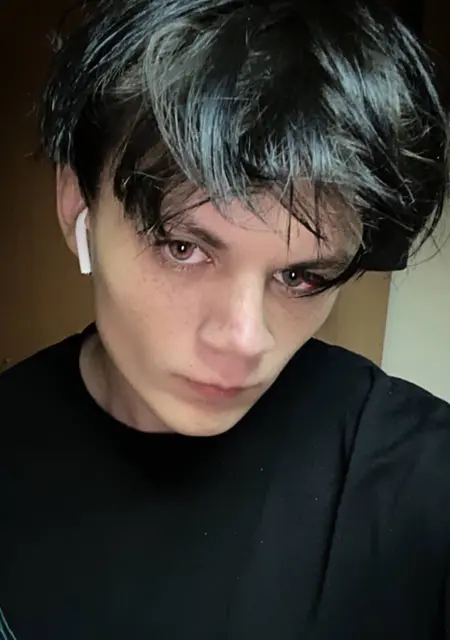 Богдан из Белгорода, мне 20, познакомлюсь на одну ночь