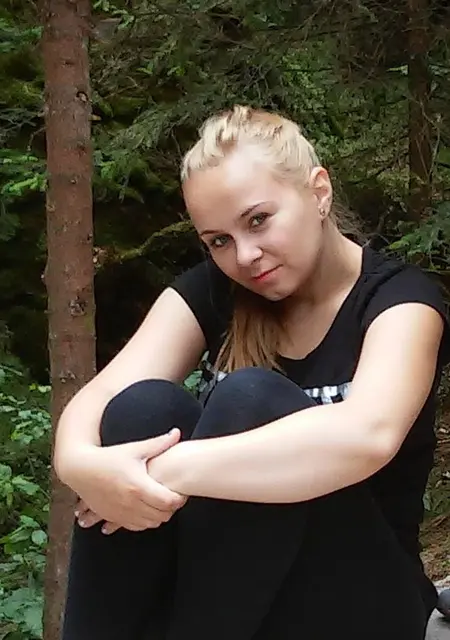 Софья из Мирного, мне 20, познакомлюсь на одну ночь