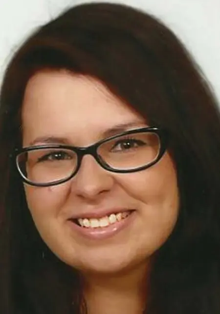 Ульяна из Таганрога, ищу на сайте общение