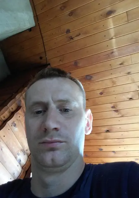 Я Андрей, 35, из Молодечно, ищу знакомства без обязательств