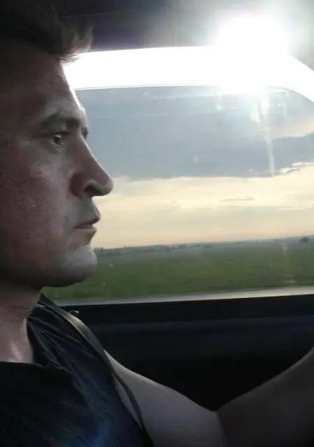 Олег из Рязани, ищу на сайте знакомства на одну ночь