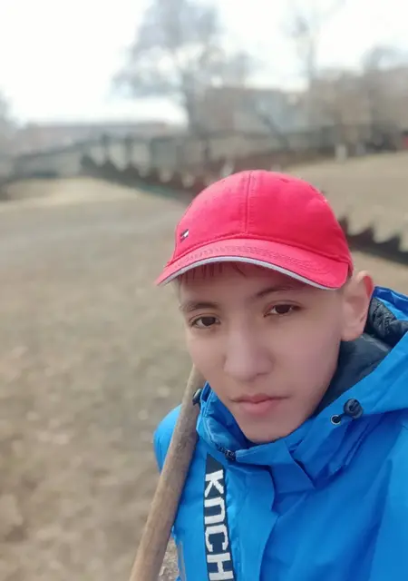 Я Макси, 20, знакомлюсь для дружбы в Черногорске