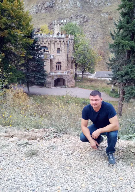 Дима из Астрахани, мне 44, познакомлюсь без обязательств