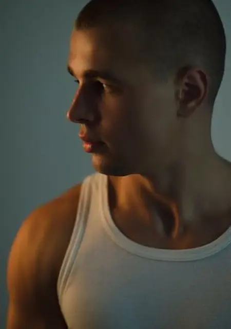 Виталий из Барыша, мне 44, познакомлюсь без обязательств