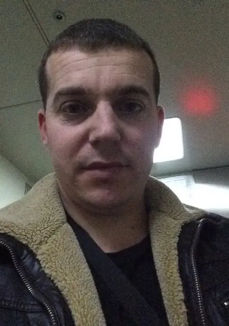 Рома из Серпухова, мне 44, познакомлюсь на одну ночь