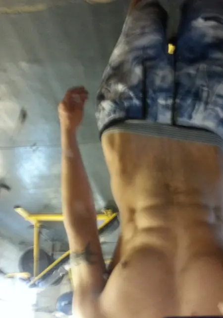 Я Саша, 38, из Воркуты, ищу знакомства без обязательств