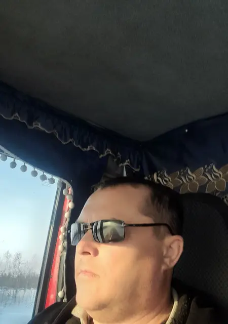 Владимир из Копейска, мне 47, познакомлюсь без обязательств