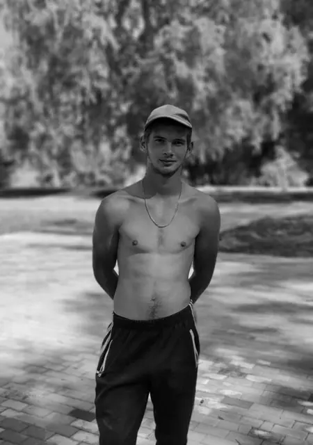 Илья из Барнаула, мне 21, познакомлюсь на одну ночь