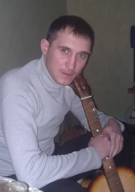 Я Андрей, 42, из Северска, ищу знакомства без обязательств