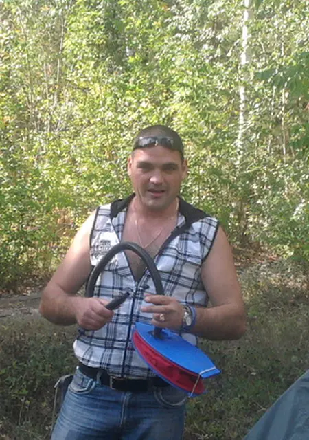 Я Василий, 46, знакомлюсь на одну ночь в Магнитогорске