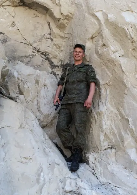 Я Дмитрий, 34, из Армавира, ищу знакомства без обязательств