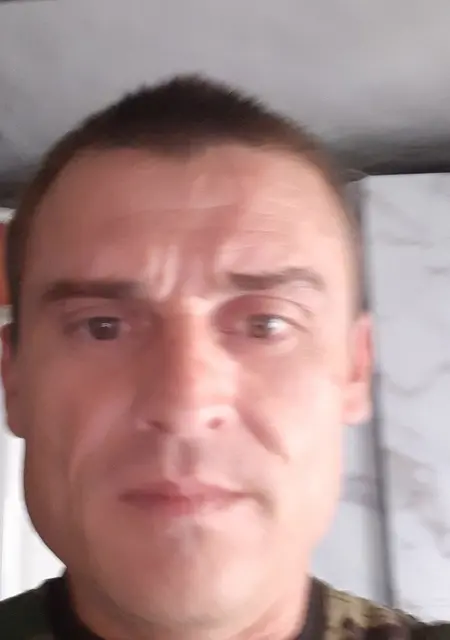 Я Виталий, 39, знакомлюсь на одну ночь в Новокузнецке