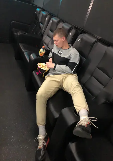 Я Алексей, 26, знакомлюсь на одну ночь в Кингисеппе