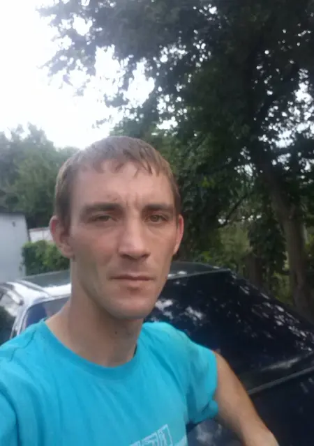 Ваня из Ростова-на-Дону, мне 40, познакомлюсь на одну ночь