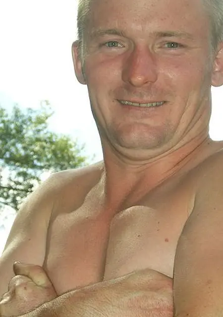 Дмитрий из Кувандыка, мне 40, познакомлюсь на одну ночь