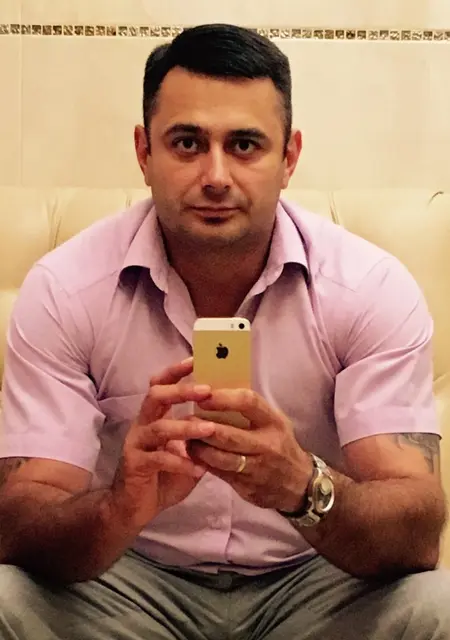 Михаил из Новомосковска, мне 47, познакомлюсь на одну ночь