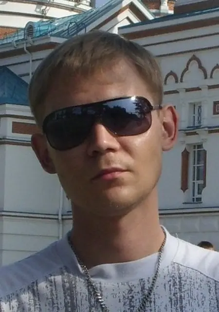 Я Константин, 42, из Нефтеюганска, ищу знакомство для вирта