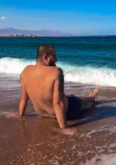 Саша з Чернівців, шукаю на сайті знайомства без зобов'язань