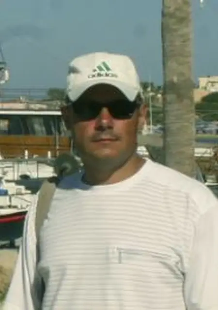 Я Oleg, 41, знакомлюсь без обязательств в Твери