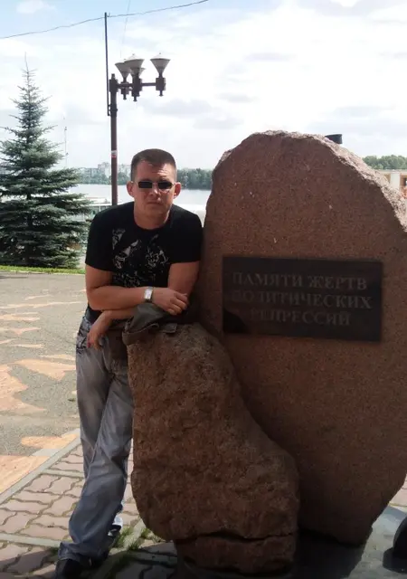 Oleg из Сургута, мне 45, познакомлюсь на одну ночь