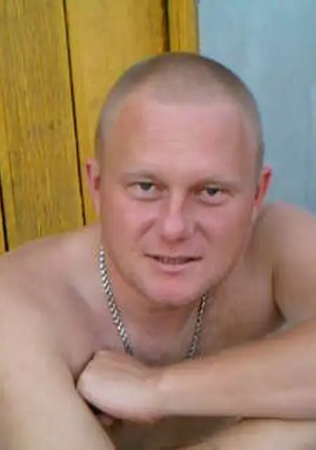 Я Дмитрий, 44, из Бугуруслана, ищу знакомства без обязательств